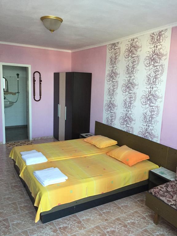Yanis Guest House Sveti Vlas Pokoj fotografie