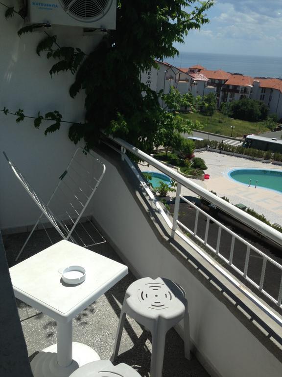 Yanis Guest House Sveti Vlas Pokoj fotografie