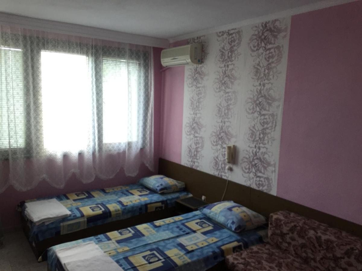 Yanis Guest House Sveti Vlas Pokoj fotografie